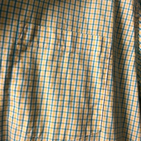Short sleeve button down - Picture 2 of 3